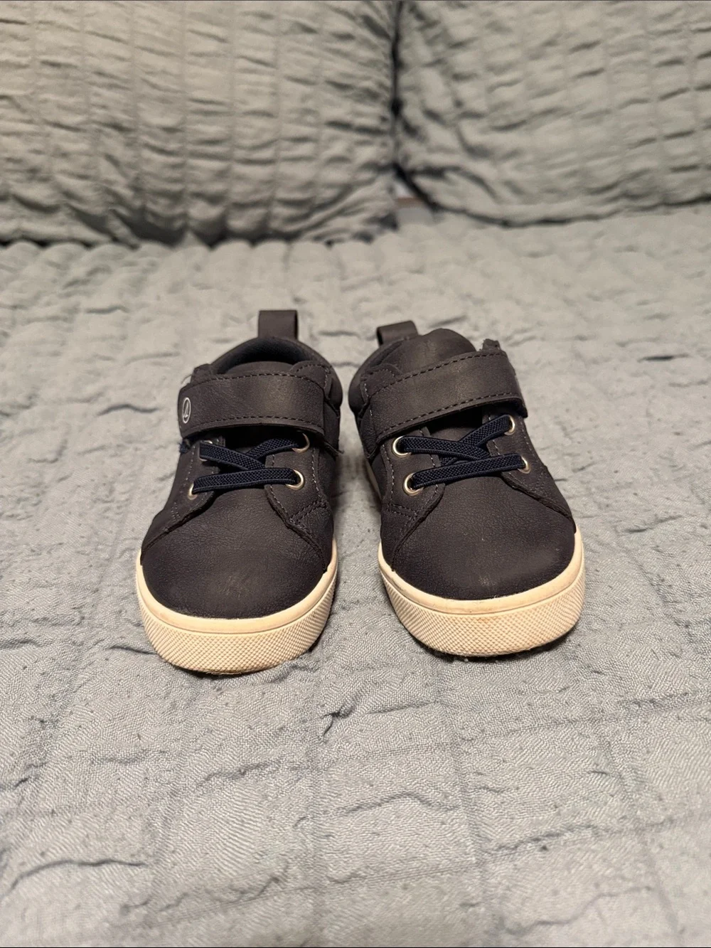 Sperry Kids Navy and Cream Hook-and-Loop Sneakers